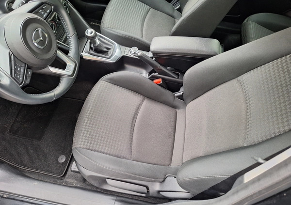 Mazda 2 cena 39700 przebieg: 155000, rok produkcji 2018 z Siedlce małe 154